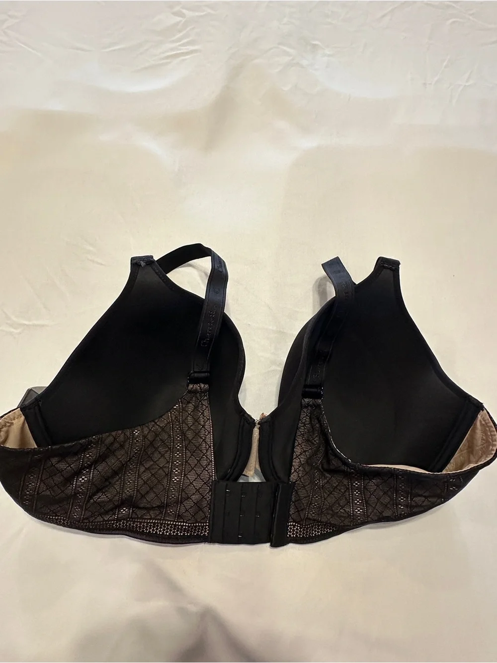 Chantelle Black Molded Underwire Bra 42C NWT French Lingerie MSRP $88